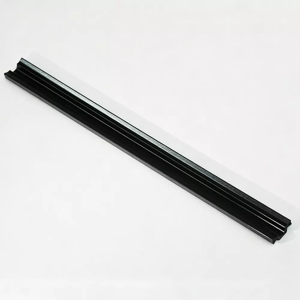 PA66 GF25 Cタイプ断熱ストリップ